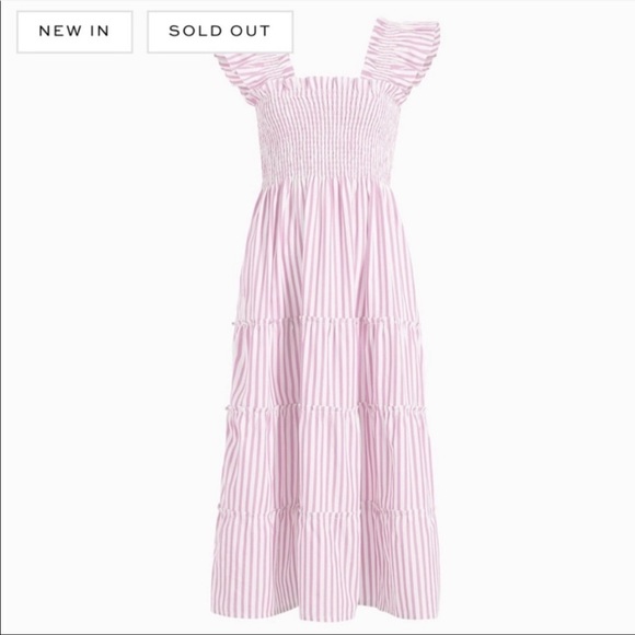 Hill House Dresses & Skirts - Ellie Nap Dress in Bubblegum Stripe Size S 💓 Hill House Home